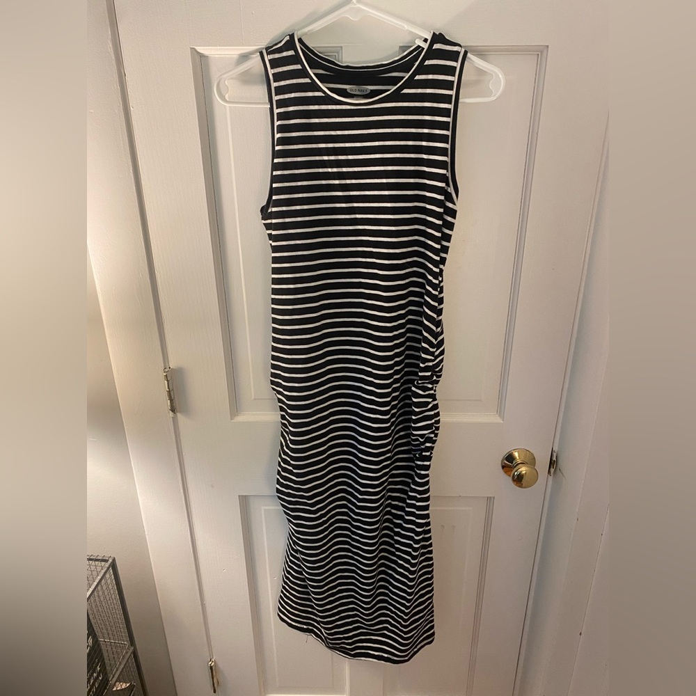 3 Maternity Sleeveless Maxi Dresses